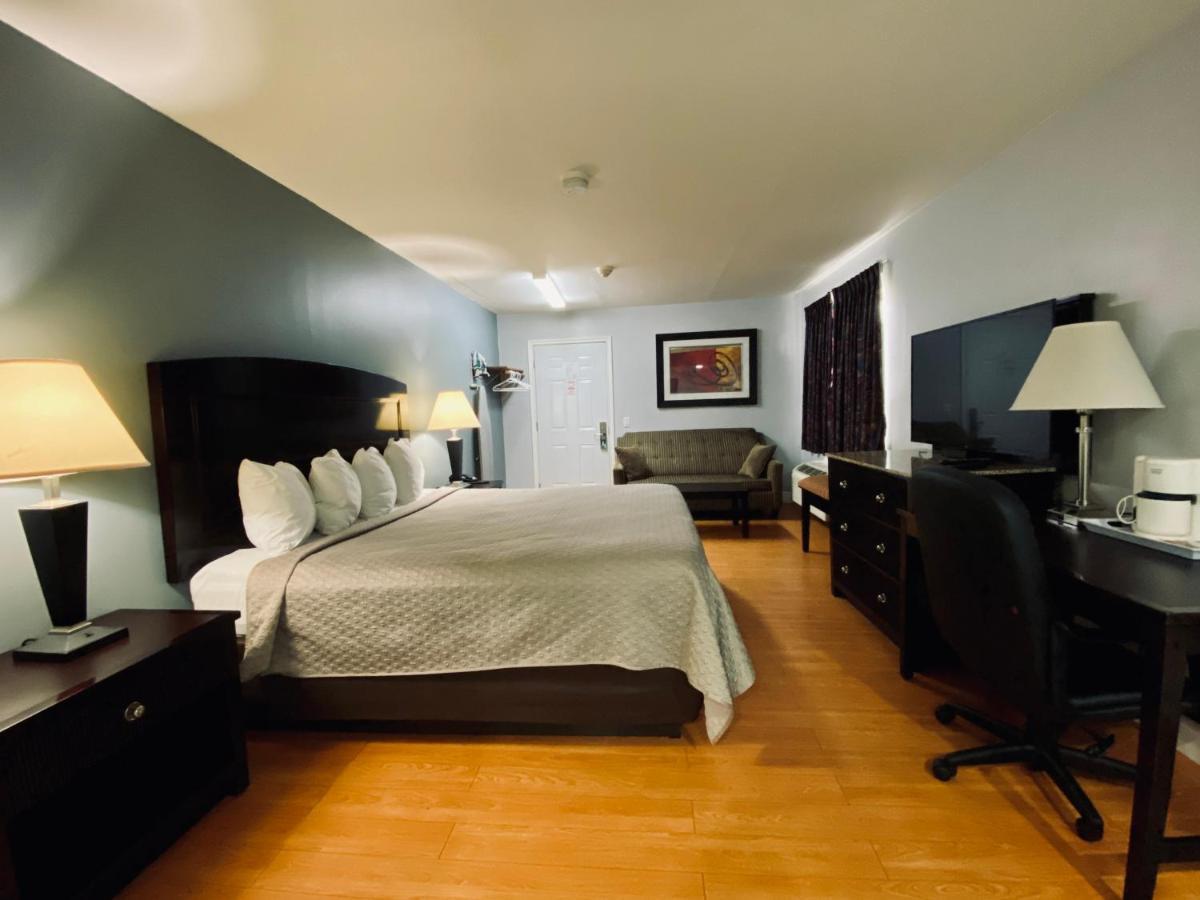 Kenora Motel Windsor Extérieur photo