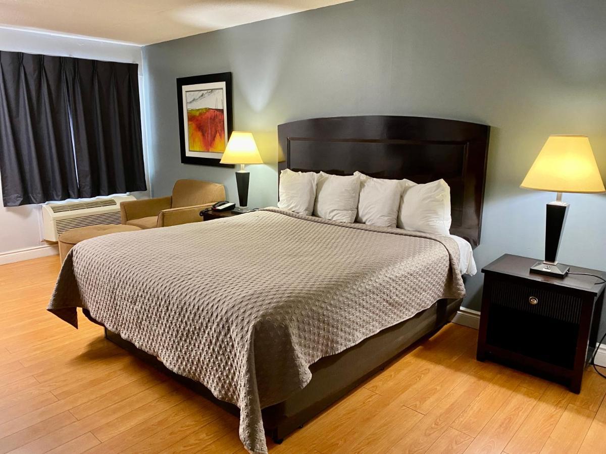 Kenora Motel Windsor Extérieur photo