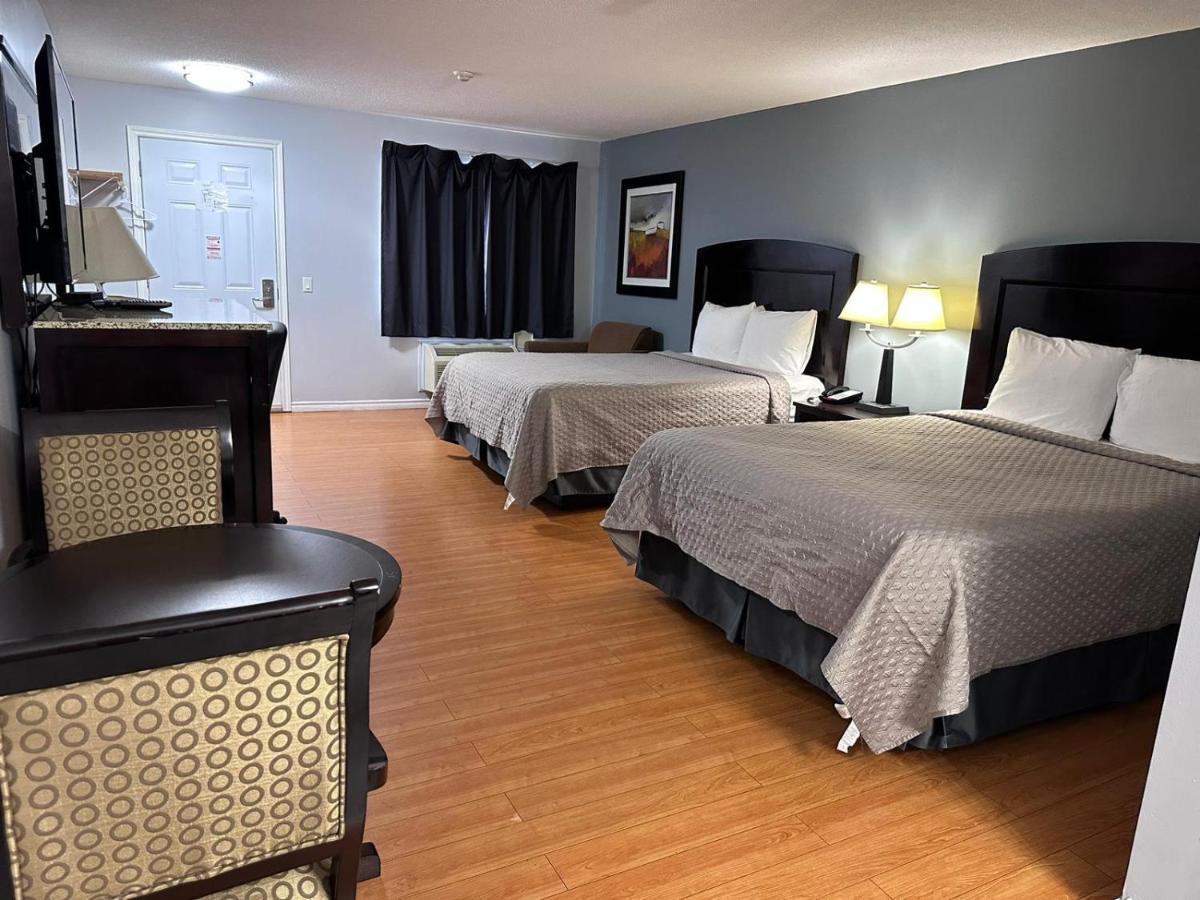 Kenora Motel Windsor Extérieur photo