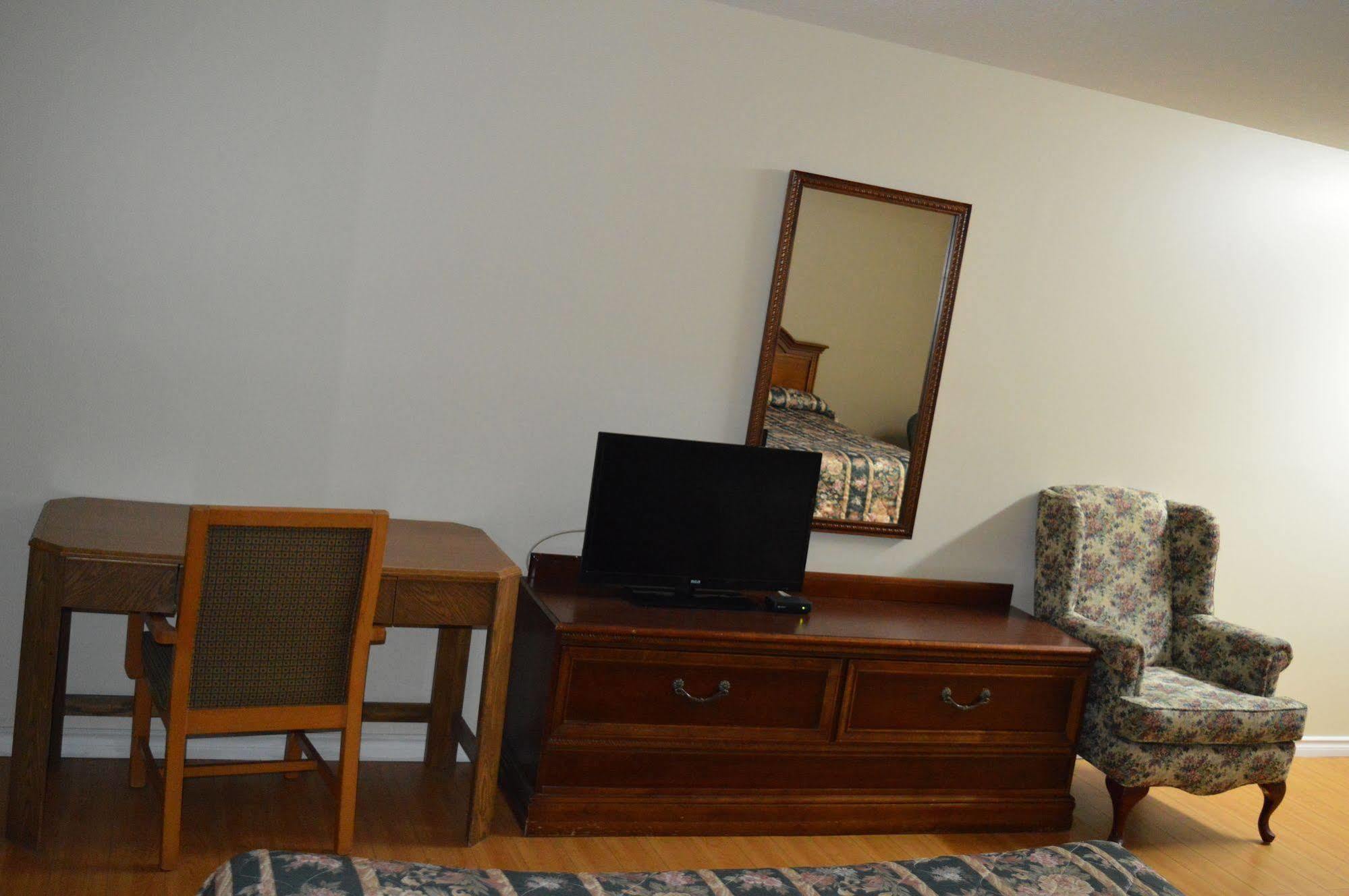 Kenora Motel Windsor Extérieur photo